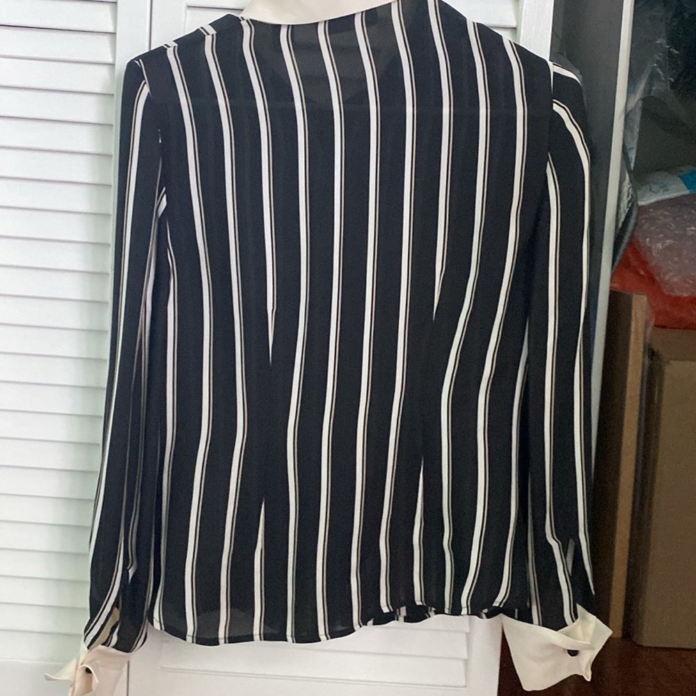 Kate Hill silk blouse, black with white vertical stripes, worn once - Picture 4 of 8